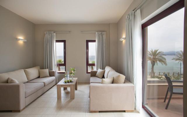 Family in Annex Building with 2 Rooms Sea View