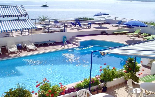 Thisvi Hotel
