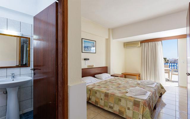 Twin Room in Village Mountain View