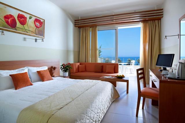 Twin Room Beach Side Sea View A/C
