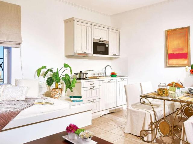2 Bedroom Apartment Garden View