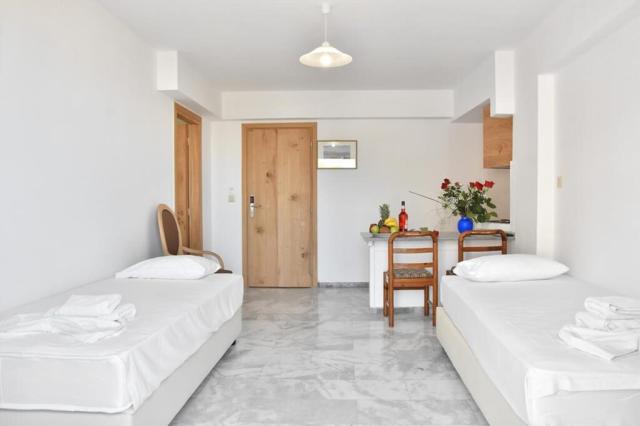  Family Seperate Bedroom