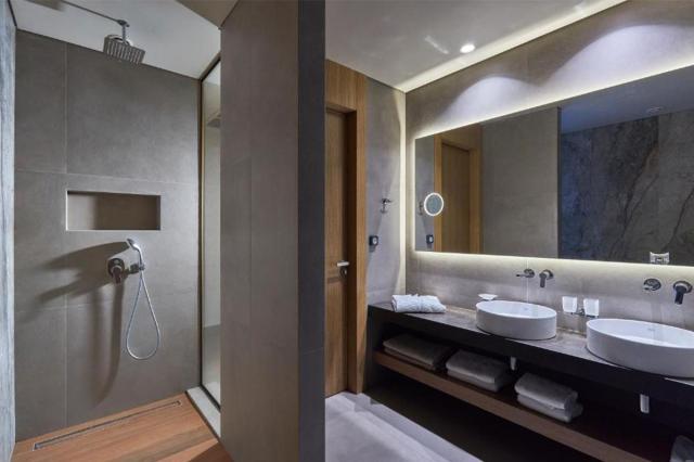 Aquamarine Suite with Plunge Pool Sea View