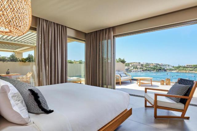 Diamond Ambassador Suite with Plunge Pool Sea View