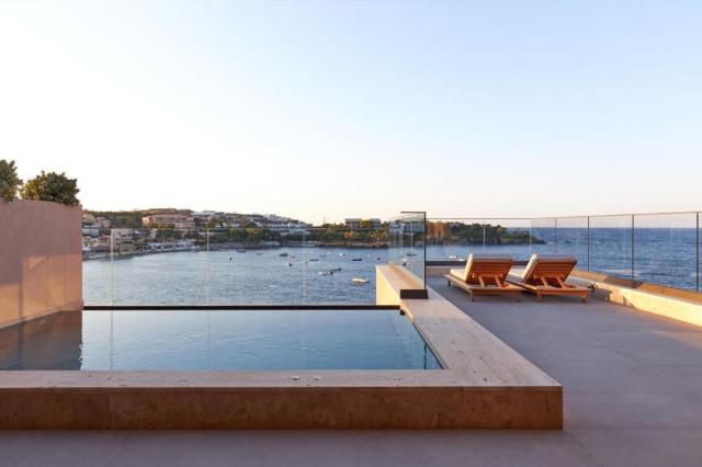 Ruby Ambassador Suite with Plunge Pool Sea View