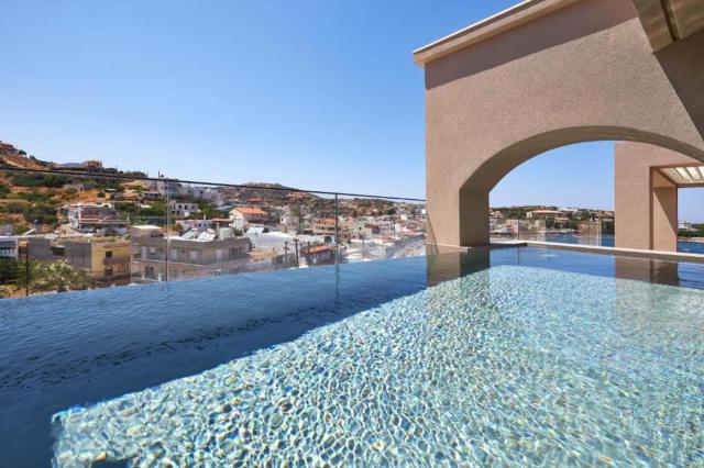 Emerald VIP Suite with Plunge Pool Sea View