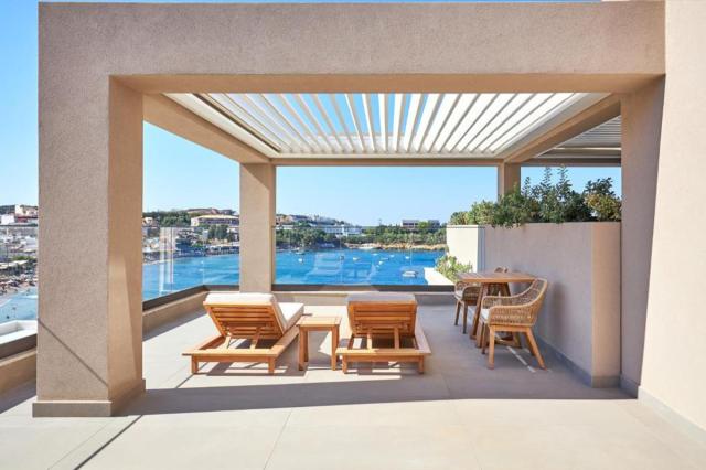 Emerald VIP Suite with Plunge Pool Sea View