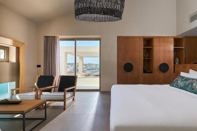 Emerald VIP Suite with Plunge Pool Sea View