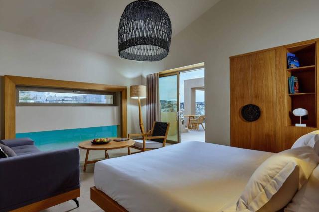 Emerald VIP Suite with Plunge Pool Sea View
