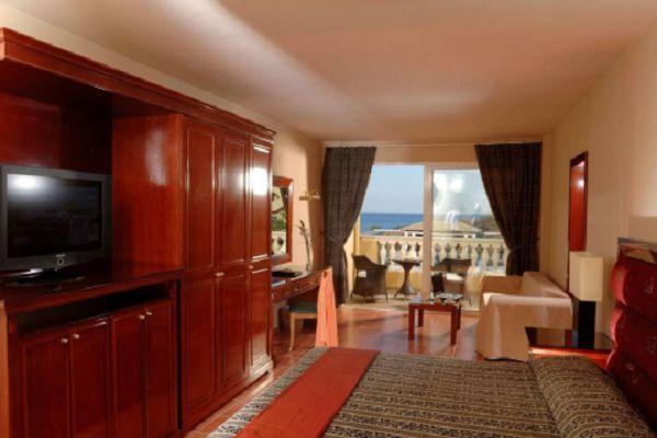 Family Suite Classic 2 bedrooms/2 bathrooms