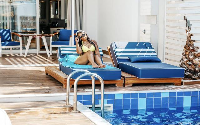 Villa 3 BedRoom Royal 3 bathrooms 2 living room & jacuzzi with 