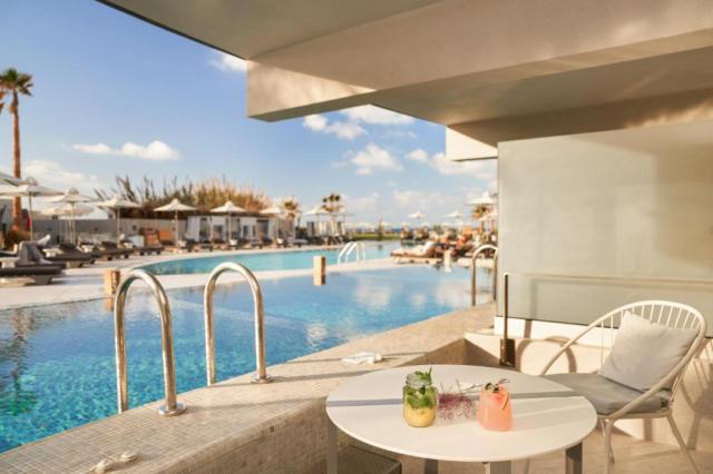 Junior Suite with Private Pool & Pool View