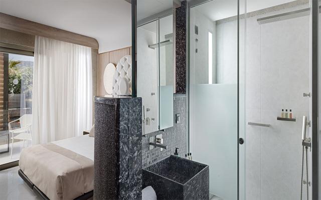 Maisonette with Jacuzzi & Sea View