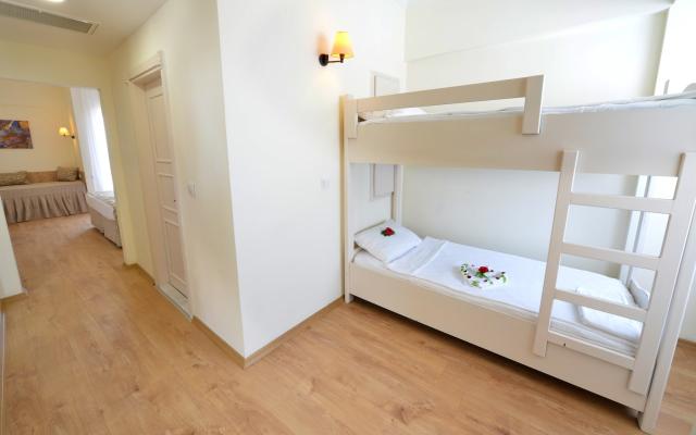 Family Room With Bunkbed