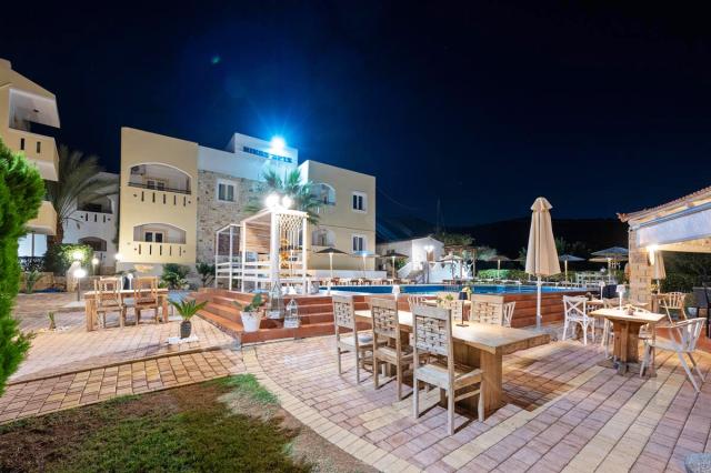 Nikos Apartments