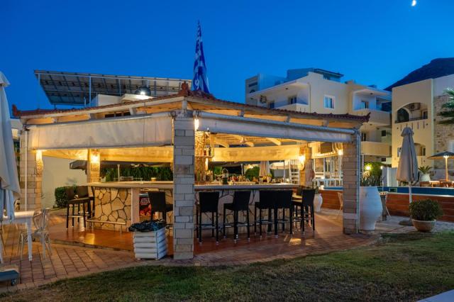 Nikos Apartments