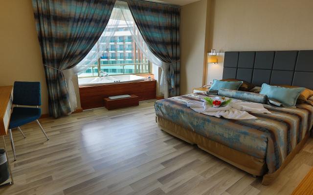 Deluxe Suite Sea View