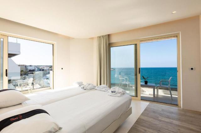 Junior Suite Front Sea View
