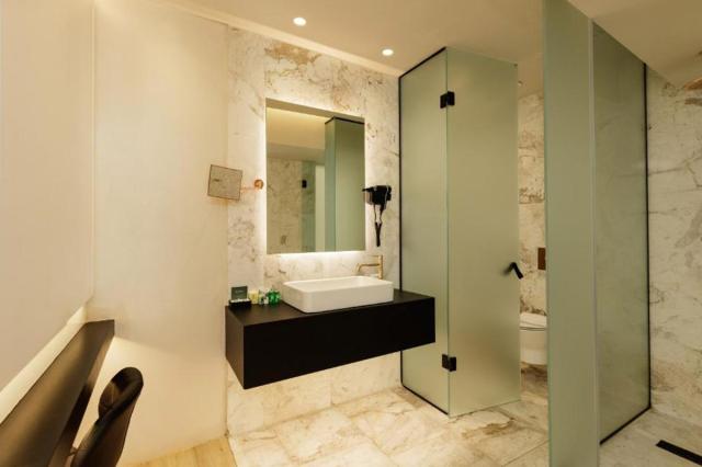 Junior Suite Front Sea View