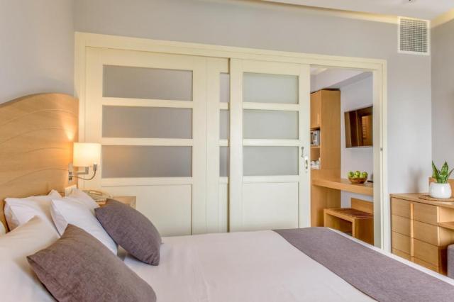 Family Sliding Door Sea View