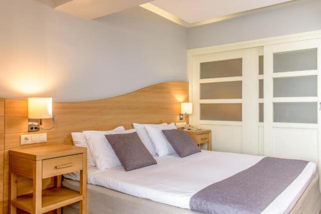 Family Sliding Door Sea View