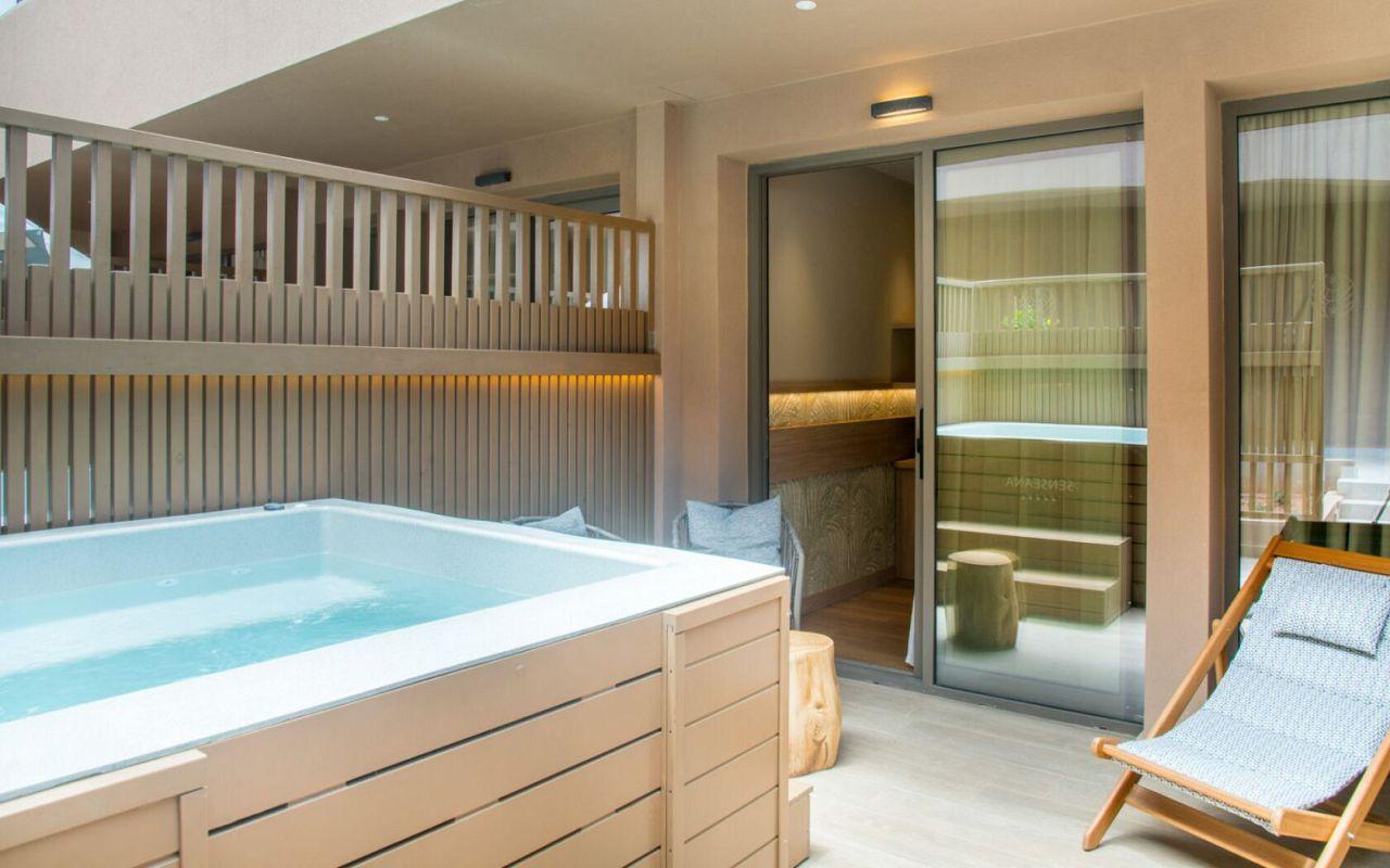 Double Room Garden View with Outdoor Jacuzzi
