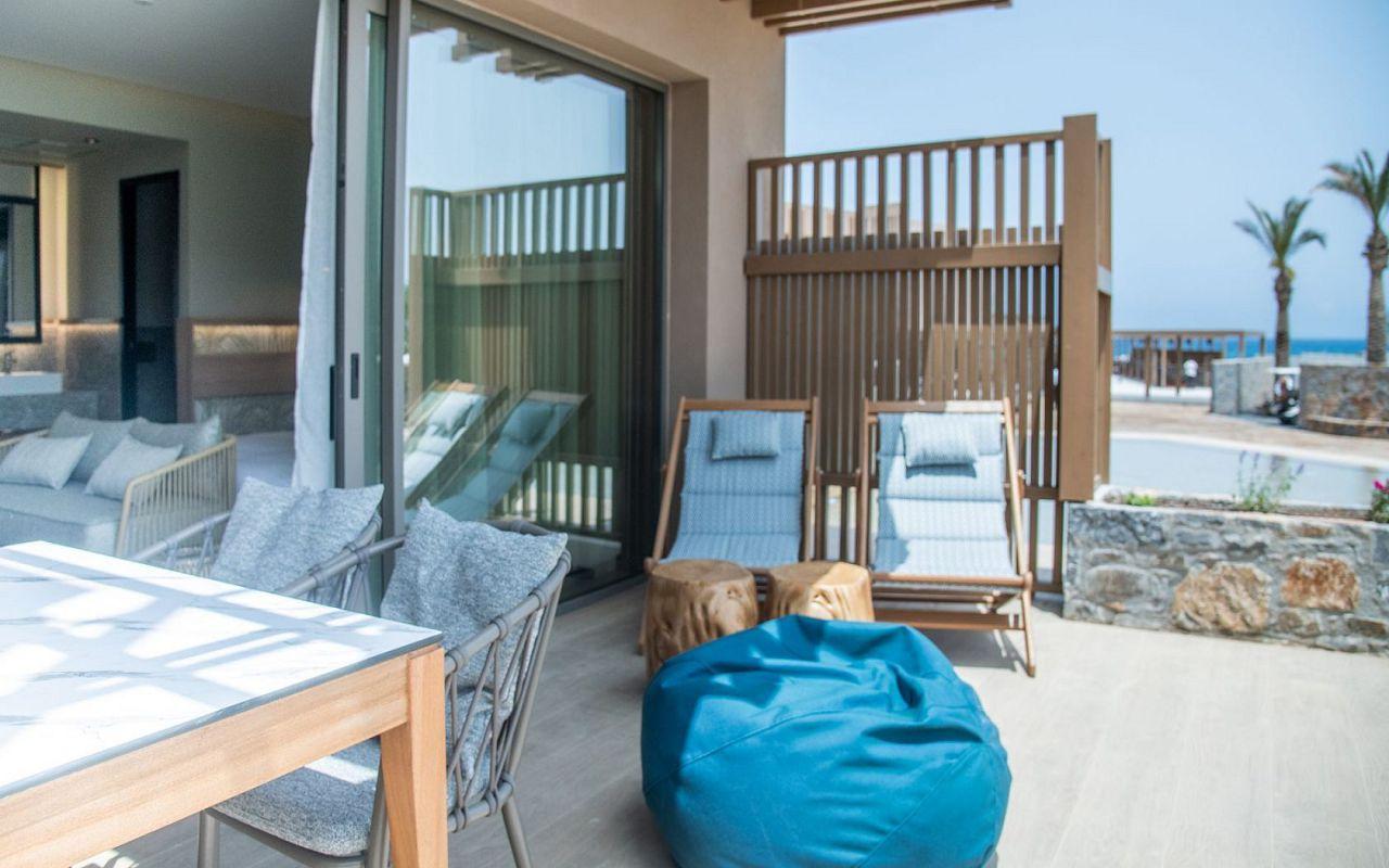 Double Room Garden View with sharing pool (swim up)