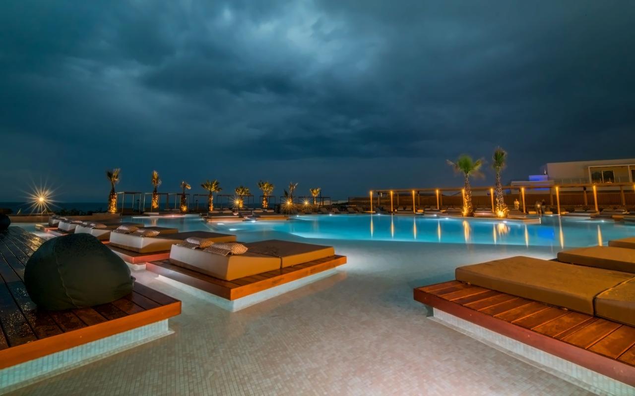 Senseana Sea Side Resort & Aquadventure