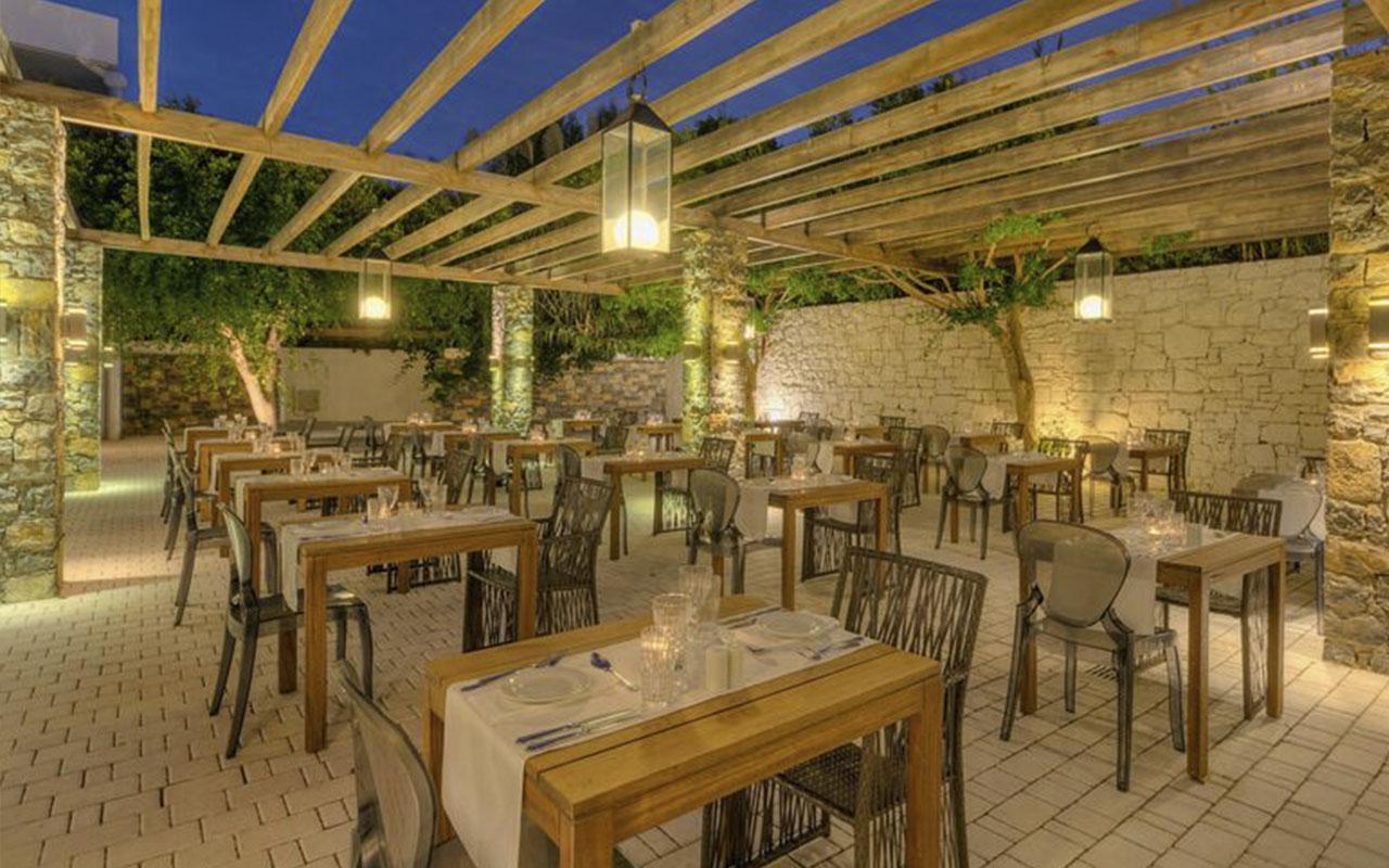 The Island Hotel (Adults Only 16+)