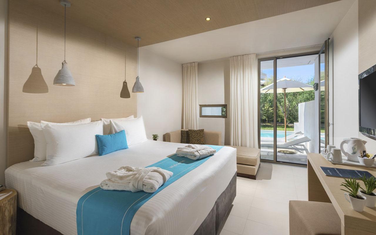 Pool Casual Room (Shared)