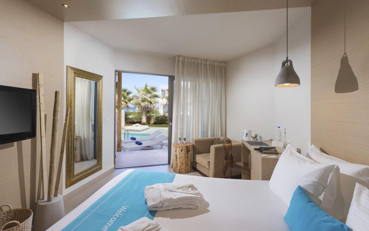 Cool Room with Private Pool
