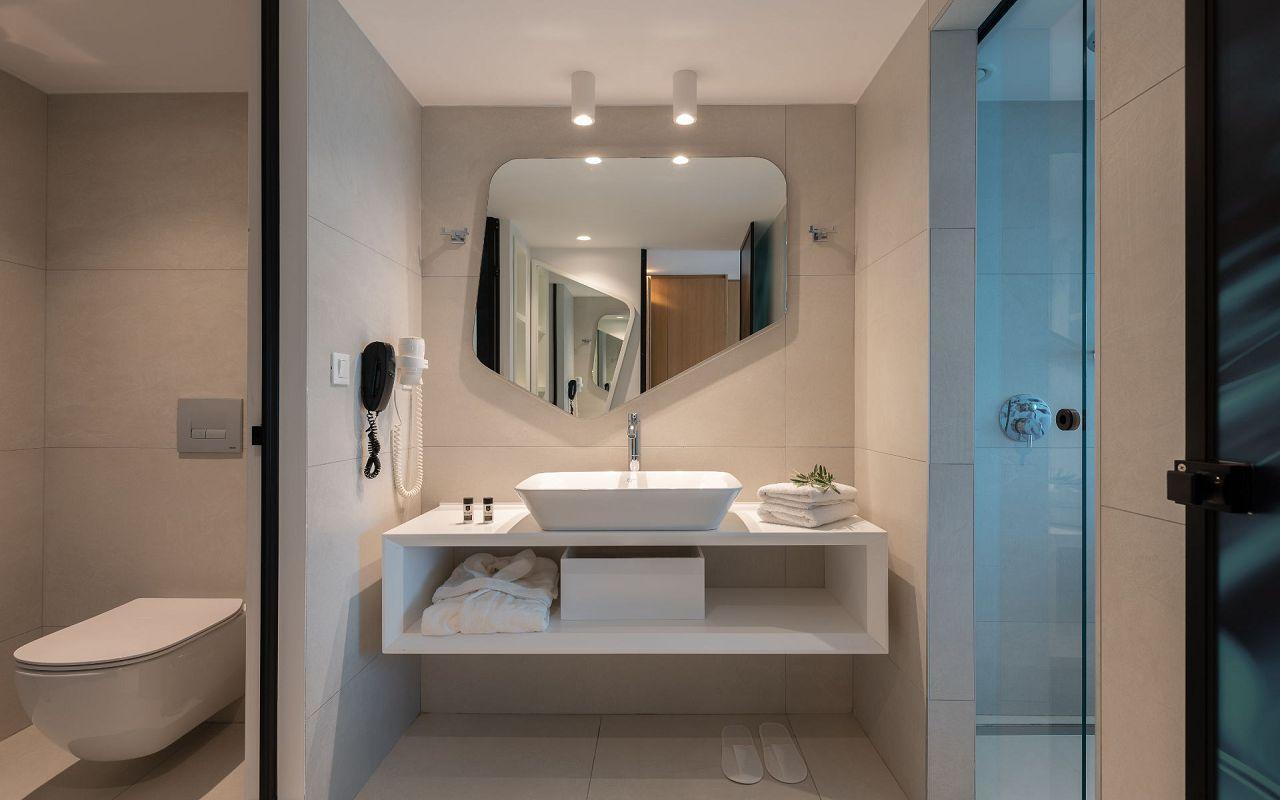 Double Penthouse Main Building Sea View