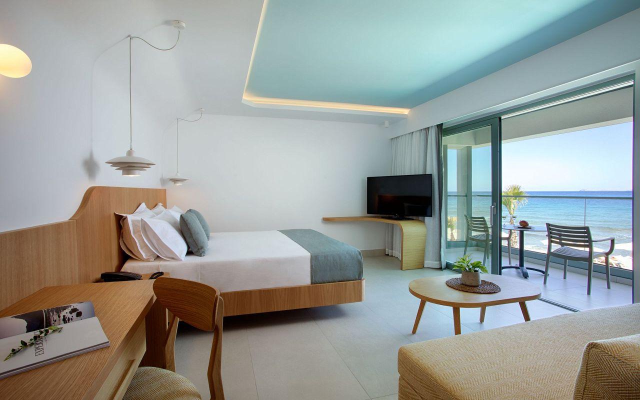 Superior Room Direct Sea View