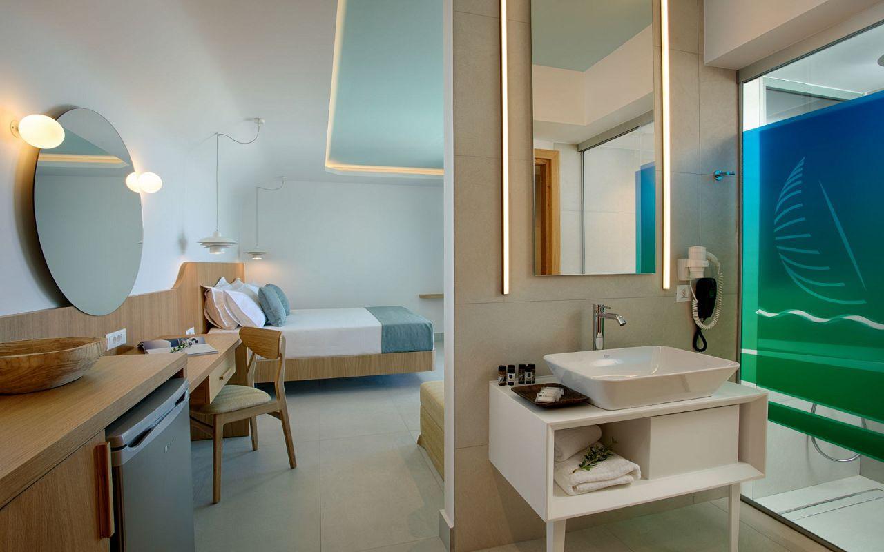 Superior Room Direct Sea View