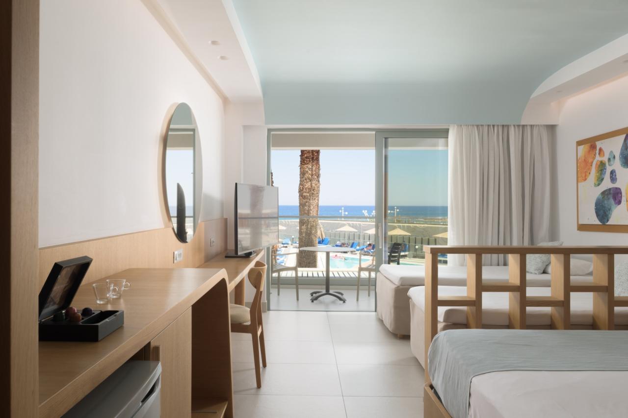Family 4 Bedded Open Plan Sea View