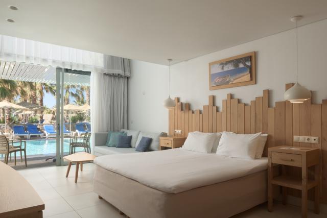 Family Maisonette Apartment 5 Bedded Private Pool with Pool Vie