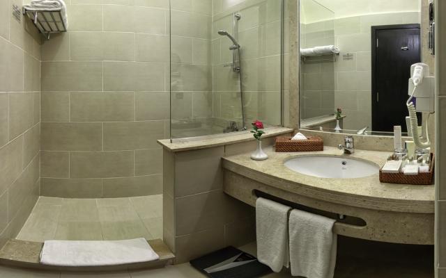 Junior Suite Pool View
