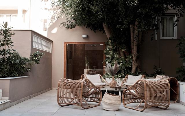 Troulis Aparthotel