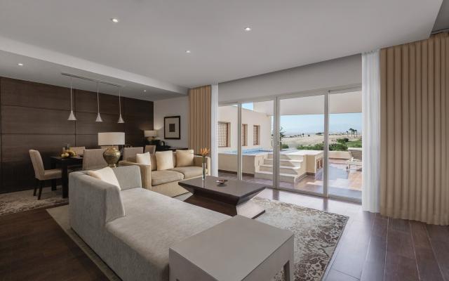 Executive Suite Garden View