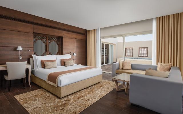 Executive Suite Garden View