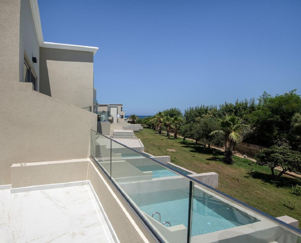 Deluxe Maisonette with Individual Pool