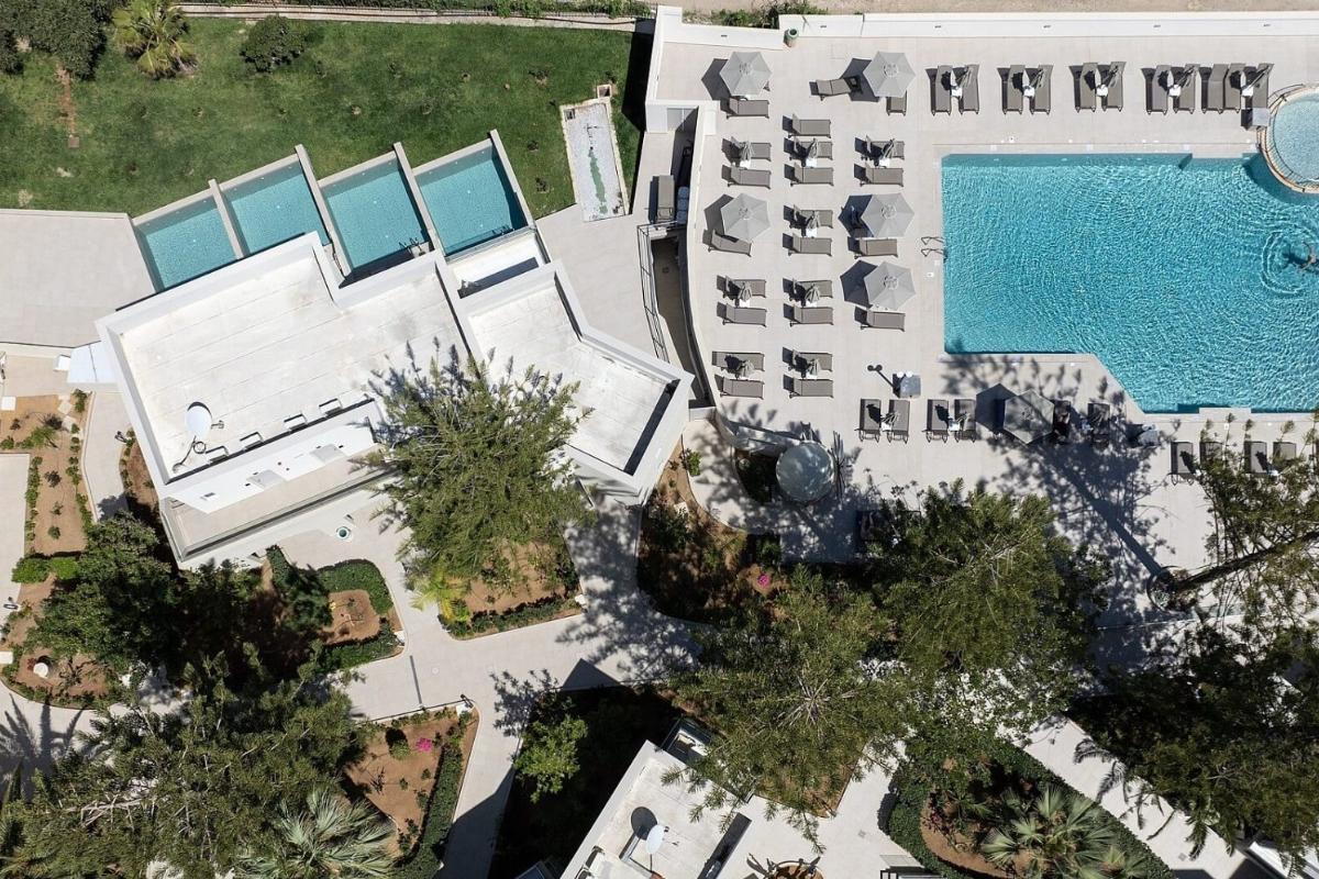 Vantaris Luxury Beach Resort