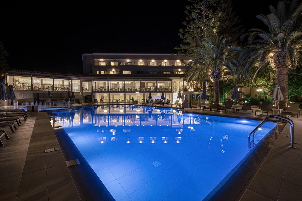 Vantaris Luxury Beach Resort