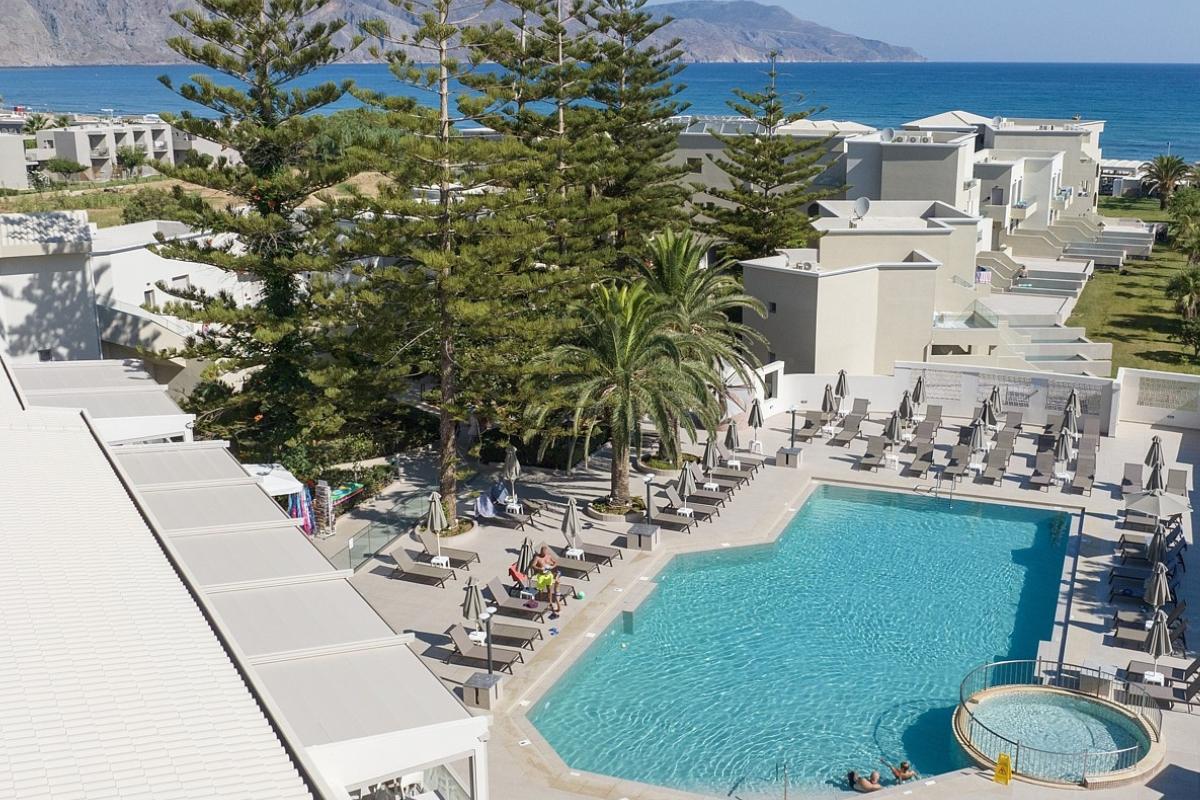 Vantaris Luxury Beach Resort