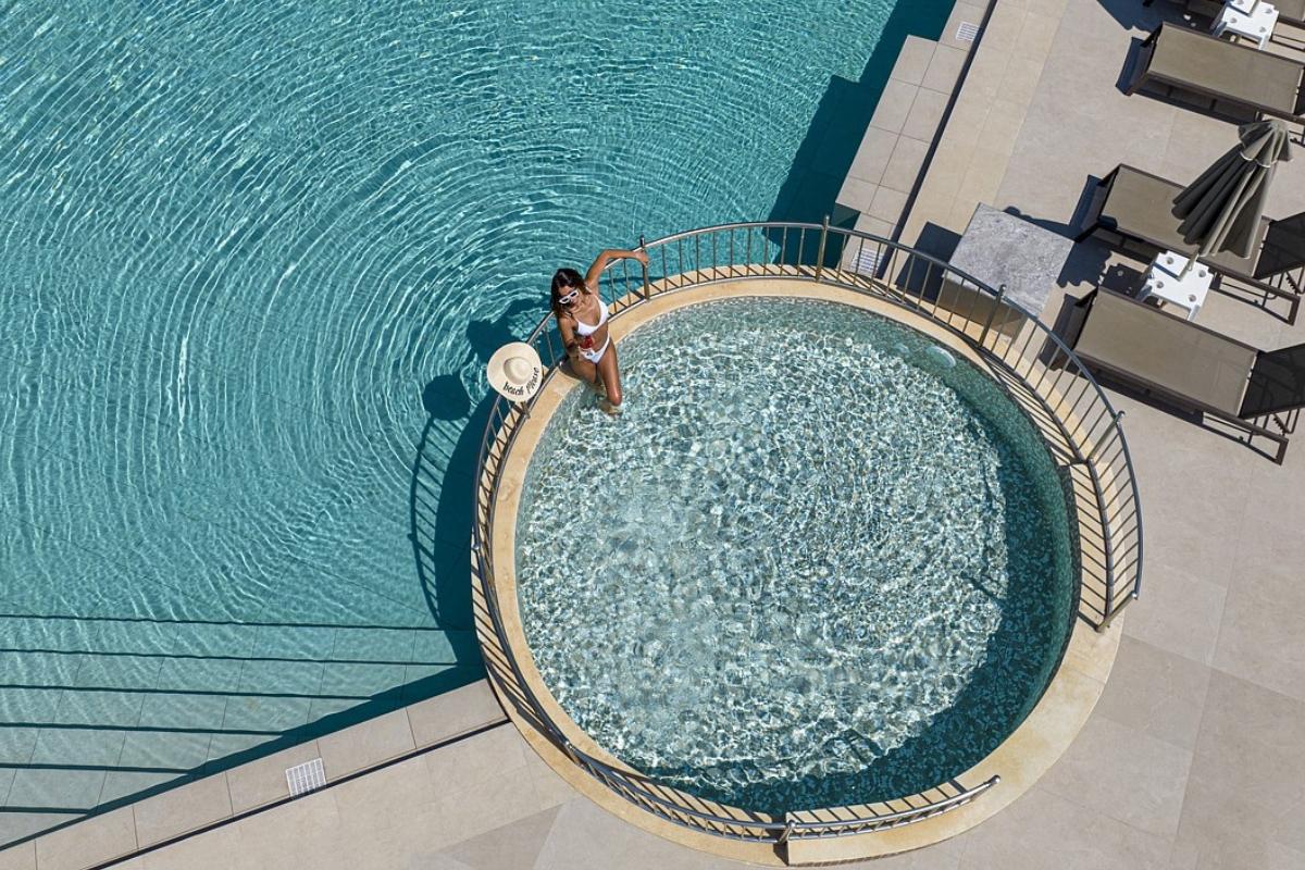 Vantaris Luxury Beach Resort