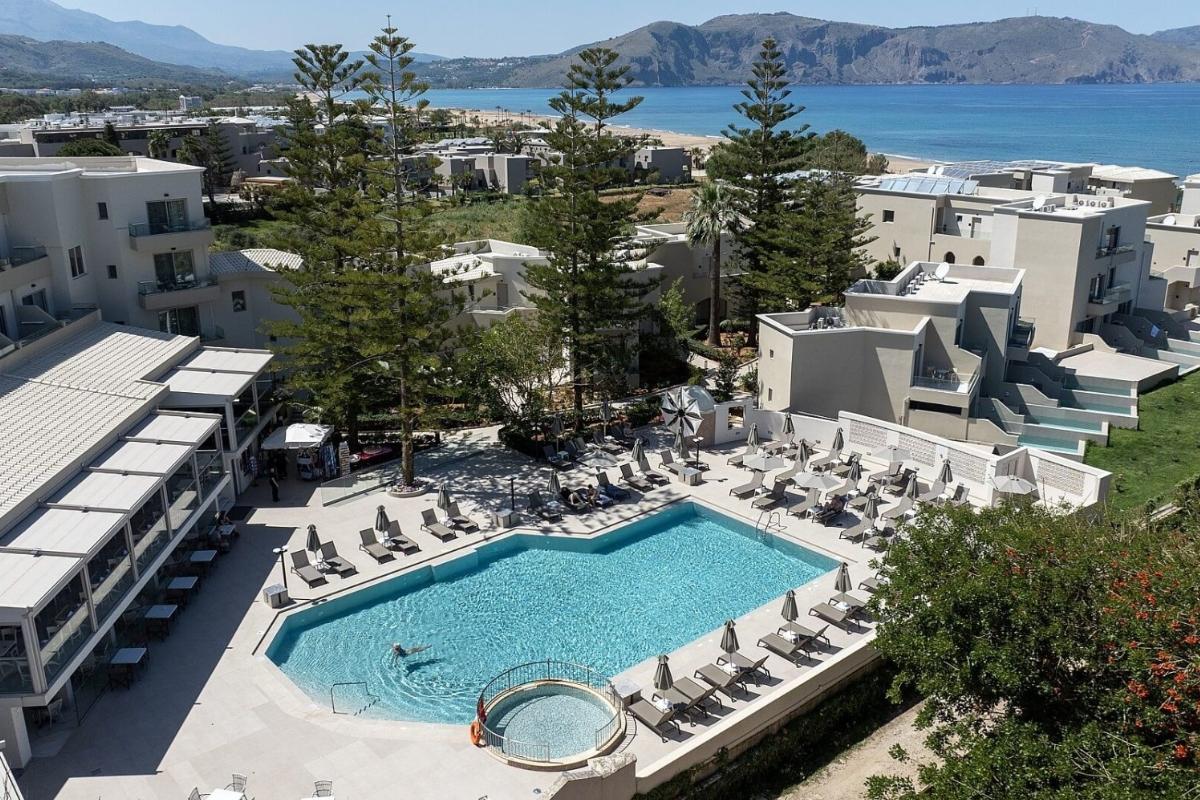 Vantaris Luxury Beach Resort