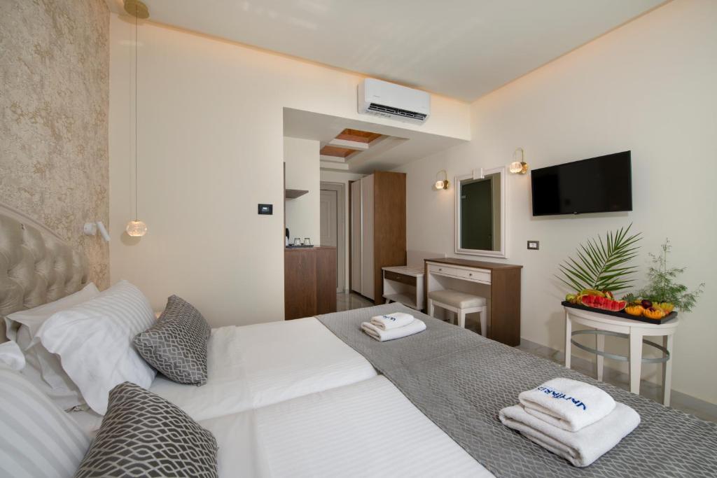 Room Land View (only Terrasse)