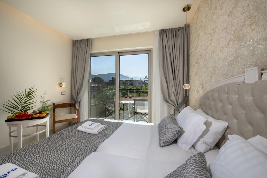 Room Land View (only Terrasse)