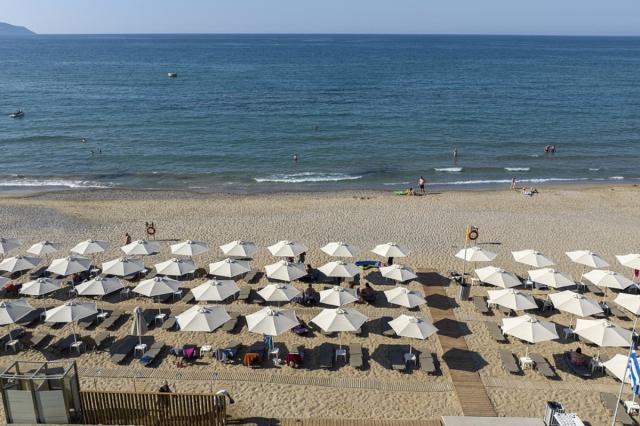 Vantaris Luxury Beach Resort