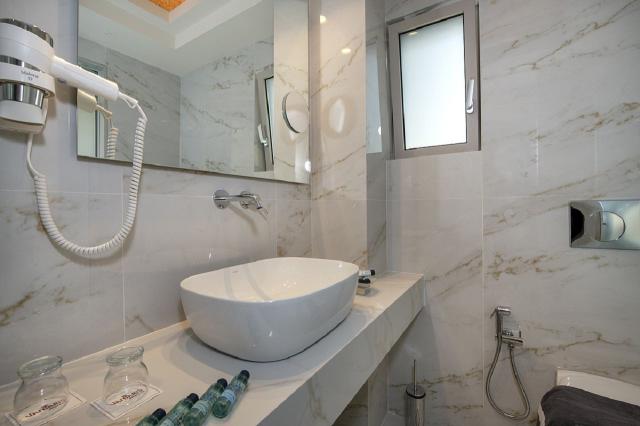 Junior Suite WEST with Individual Pool
